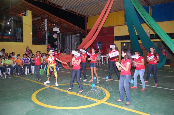 Alunos da Escola Pequeno Príncipe participaram do II Sarau e lançamento de livro.(Imagem:EPP)