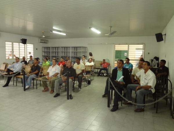 Reunião sobre propaganda eleitoral é realizada no Fórum.(Imagem:FlorianoNews)