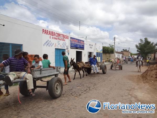 Festa dos Carroceiros atraiu dezenas de participantes em Nazaré do Piauí.(Imagem:FlorianoNews)