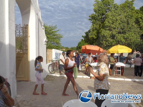 Dia de Finados é marcado por visitas e missas nos principais cemitérios de Floriano.(Imagem:FlorianoNews)