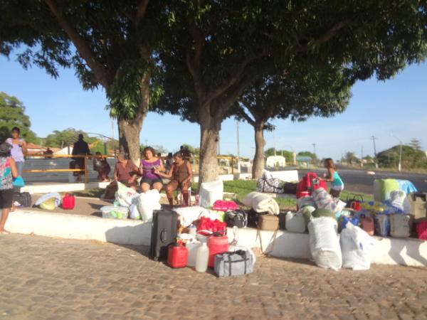 Romeiros florianenses viajam para Canindé e Juazeiro.(Imagem:FlorianoNews)