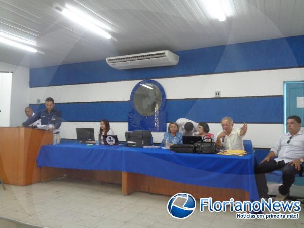 Detran realiza leilão de 170 lotes de veículos e sucatas.(Imagem:FlorianoNews)