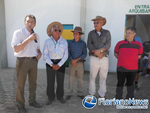 Prefeitura de Floriano promoveu cavalgada dos vaqueiros.(Imagem:FlorianoNews)