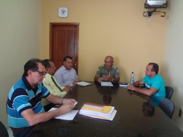 Vereadores visitam comandante do 3º Batalhão de Floriano.(Imagem:FlorianoNews)