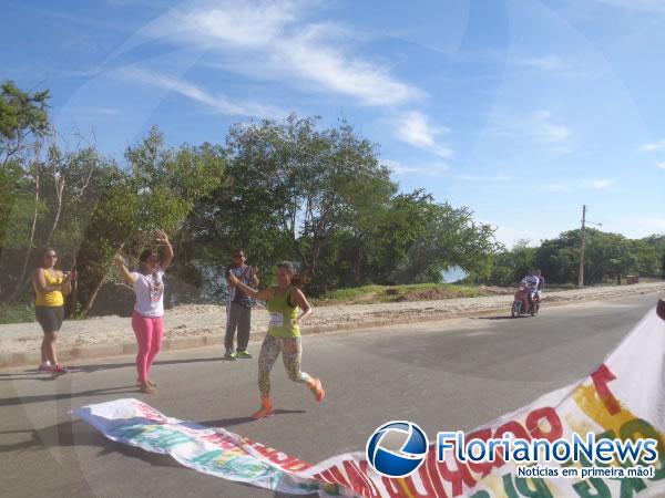 Acadêmicos da UESPI realizaram a 1ª Corrida Universitária de Floriano.(Imagem:FlorianoNews)