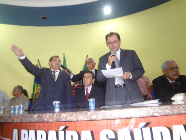 Gilberto Júnior tomou posse da prefeitura de Floriano.(Imagem:FlorianoNews)