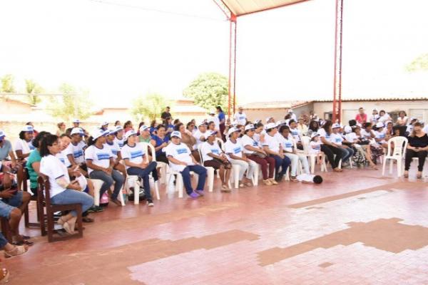 APAE de Floriano é contemplada com Kit Multimídia.(Imagem:SECOM)