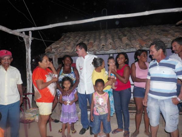 Oscar Proc&oacute;pio participa de reuni&atilde;o na zona rural de Floriano.(Imagem:Assessoria de Comunica&ccedil;&atilde;o)