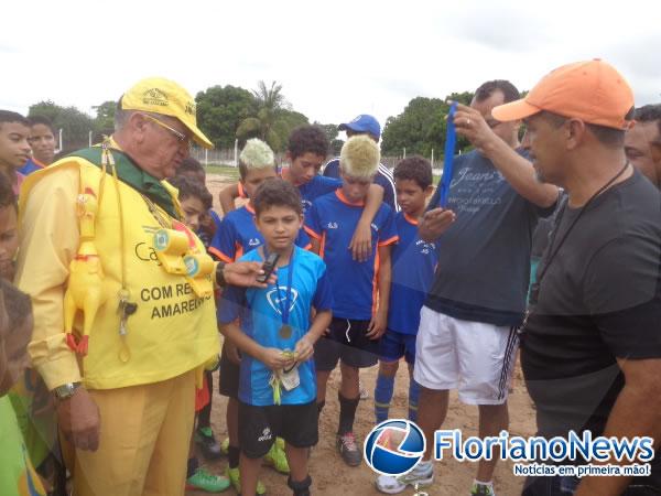 Escolinha do Jó promoveu domingo esportivo em Nazaré do Piauí.(Imagem:FlorianoNews)