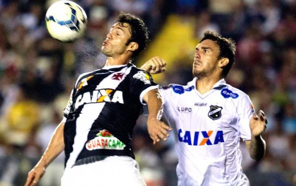 Autor do gol de empate, Kleber cansou no segundo tempo.(Imagem:Antonio Scorza / Agência O Globo)
