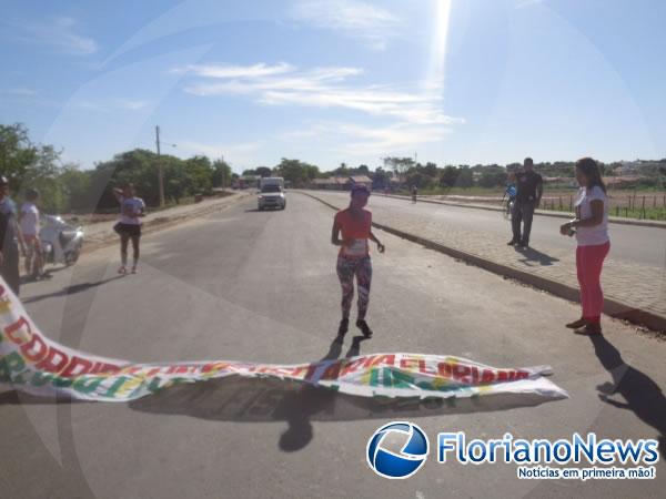 Acadêmicos da UESPI realizaram a 1ª Corrida Universitária de Floriano.(Imagem:FlorianoNews)