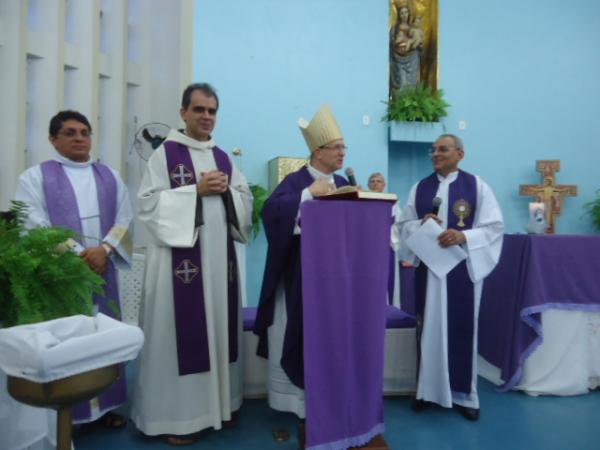 Frei Alfredo toma posse na Paróquia Nossa Senhora das Graças em Floriano.(Imagem:FlorianoNews)