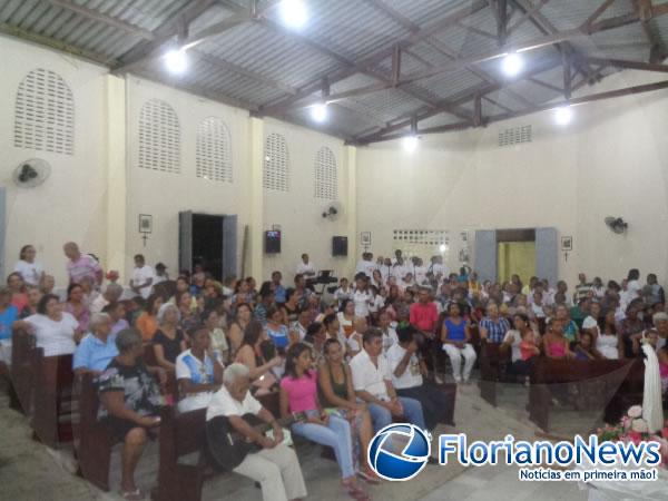 Devotos participam da procissão de Nossa Senhora de Fátima em Floriano.(Imagem:FlorianoNews)