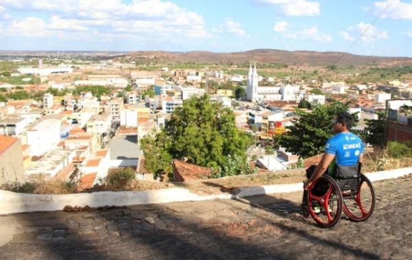 Luís Carlos Cardoso visita Picos antes da abertura oficial do ano olímpico.(Imagem:Renan Morais)