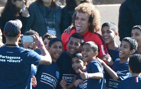 David Luiz inspira mãe a batizar filho em 2015.(Imagem:AFP)