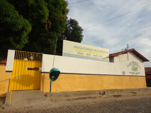 Escola Mega de Floriano(Imagem:FlorianoNews)