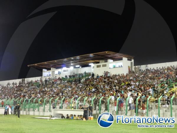 Atlético-GO vence Flamengo-PI na estreia da Copa do Brasil em Floriano.(Imagem:FlorianoNews)