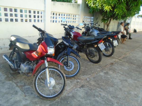 PM recupera motocicletas roubadas em Floriano.(Imagem:FlorianoNews)
