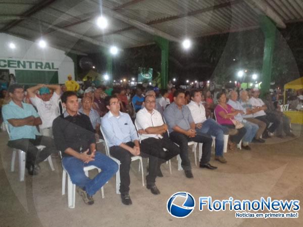 Apresentação de sanfoneiros marca abertura da 45ª Feira Agropecuária de Floriano.(Imagem:FlorianoNews)