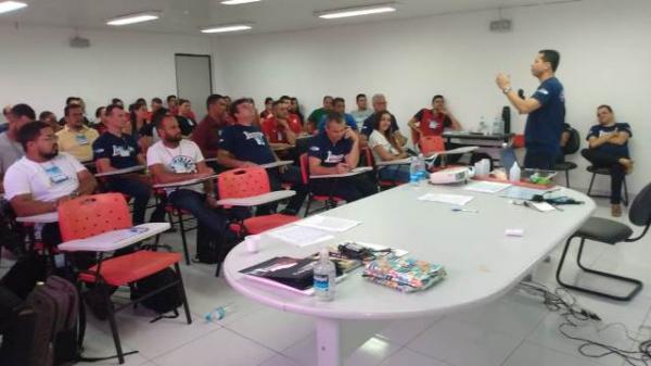 Cajueiro Motos de Floriano sedia treinamento para colaboradores.(Imagem:FlorianoNews)