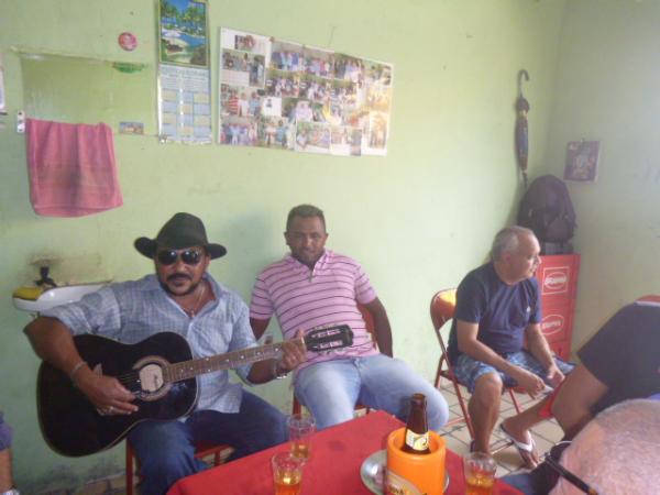 Bar do Bio festeja 47º aniversário com a presença de amigos.(Imagem:FlorianoNews)