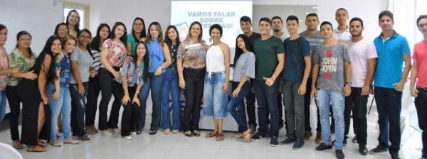 Faculdade de Floriano promove roda de conversa sobre depressão.(Imagem:FAESF)