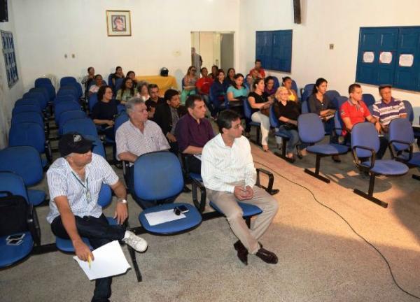 Prefeito Gilberto Júnior institui Plano Emergencial contra o Aedes Aegypti.(Imagem:Waldemir Miranda)