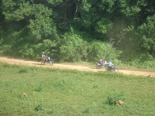 Amantes de motocicletas participam da IV Trilha da Calcinha em Guadalupe.(Imagem:FlorianoNews)