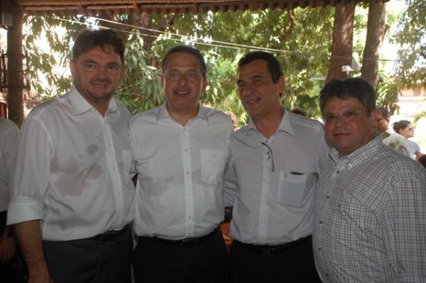 Wilson Martins, Eduardo Campos, Gilberto Júnior e Gustavo Neiva.(Imagem:Secom)