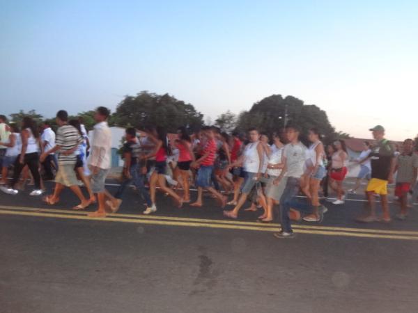 Gleydson Resende vai a igreja agradecer pela vitória em Barão de Grajaú(Imagem:FlorianoNews)