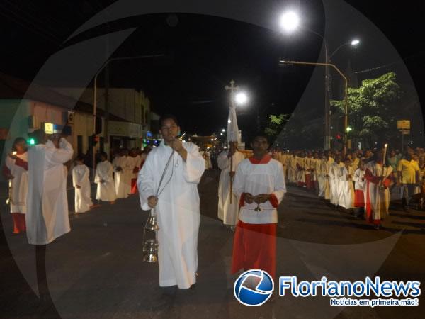 Católicos celebraram Corpus Christi com missa e procissão.(Imagem:FlorianoNews)