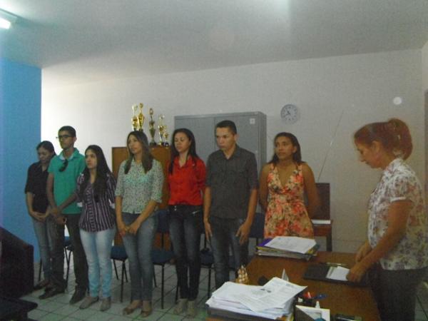 Formandos de Enfermagem prestaram juramento na diretoria da UESPI.(Imagem:FlorianoNews)