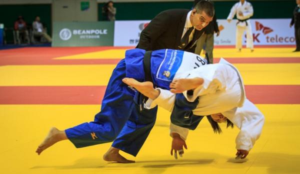 Sarah Menezes encerrou sua participação com o ouro por equipes e o bronze individual na categoria -48kg.(Imagem:Johson Barros/Ministério da Defesa)