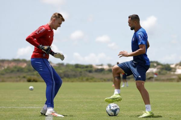 Douglas e Gilberto(Imagem:Felipe Oliveira / EC Bahia / Divulgação)