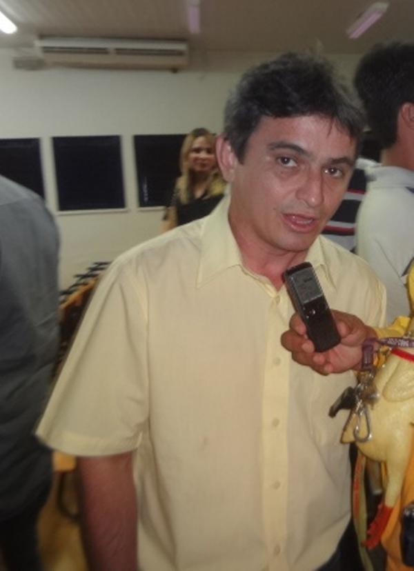 Secretário de Desenvolvimento Rural e Abastecimento, Edvaldo Araújo.(Imagem:FlorianoNews)