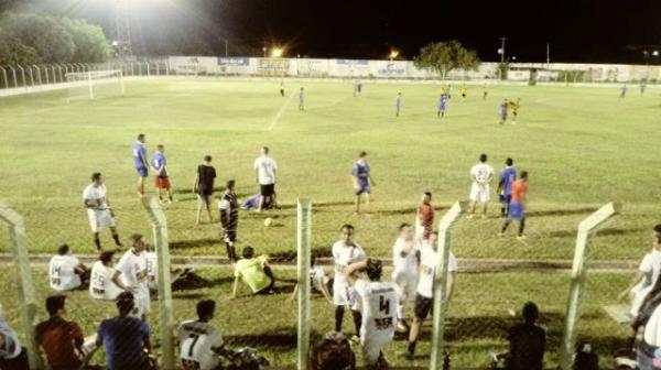 Estádio Tiberão sedia 1° Torneio Evangélico Solidário de Floriano.(Imagem:FlorianoNews)