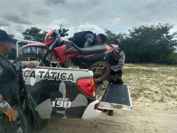 Força Tática recupera motocicleta tomada de assalto em Floriano.(Imagem:Força Tática)