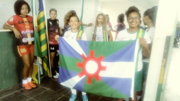 Equipes participam da abertura da Copa Cidade Futsal Feminino 2018 em Floriano.(Imagem:FlorianoNews)