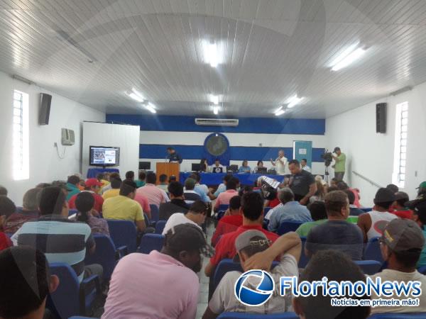 Detran realiza leilão de 170 lotes de veículos e sucatas.(Imagem:FlorianoNews)