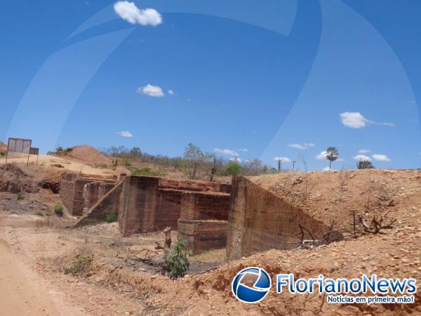 Ponte sobre o riacho do Côco.(Imagem:FlorianoNews)