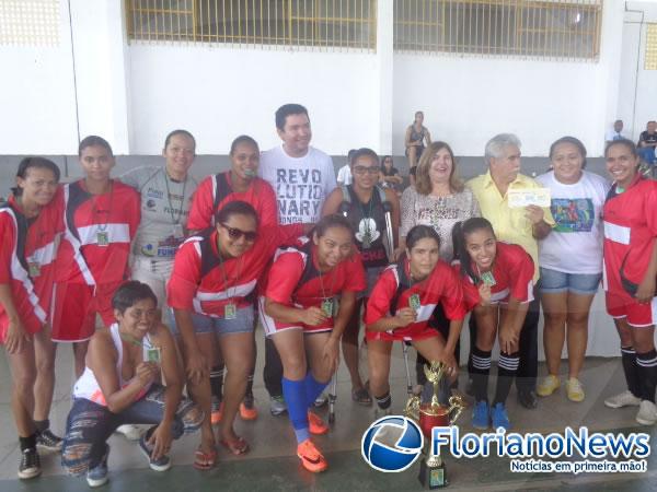 Sociedade Atlética Florianense é campeã do Torneio Cidade Futsal Feminino em Floriano.(Imagem:FlorianoNews)