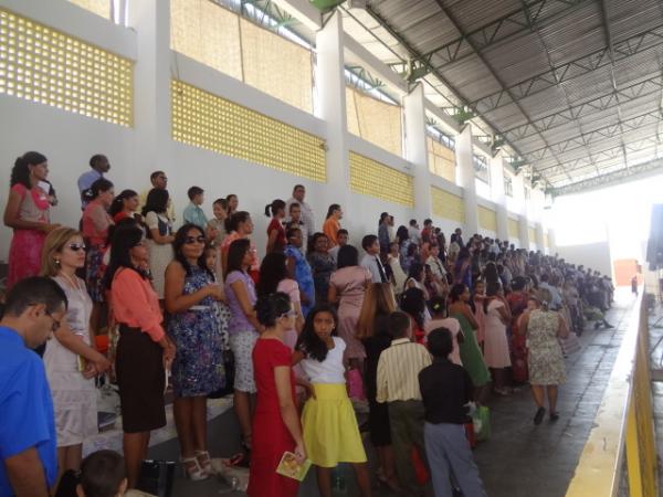 Realizado 1º dia do Congresso das Testemunhas de Jeová em Floriano.(Imagem:FloriaoNews)