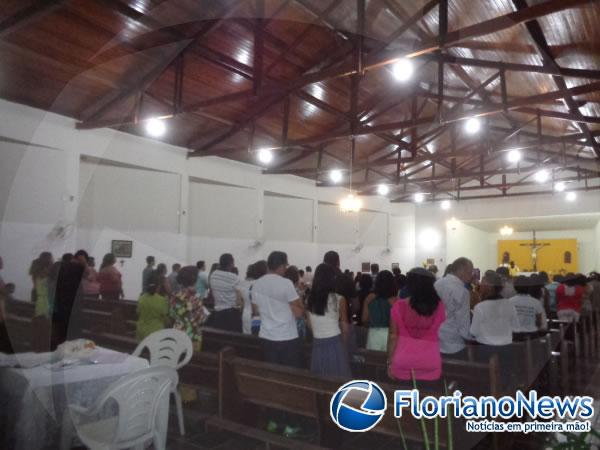 Fiéis participaram de 'Missa do Galo' em Floriano e Barão de Grajaú.(Imagem:FlorianoNews)