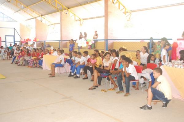 Escola Municipal José Francisco Dutra realiza Semana da Criança.(Imagem:Waldemir Miranda)