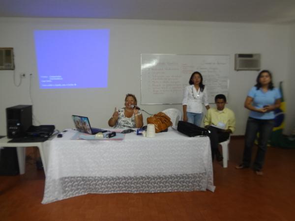 Professores recebem treinamento do Programa Brasil Alfabetizado.(Imagem:FlorianoNews)