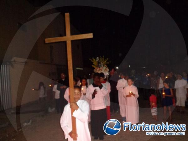 Procissão e missa encerram a festa de Senhora Sant'Ana em Floriano. (Imagem:FlorianoNews)