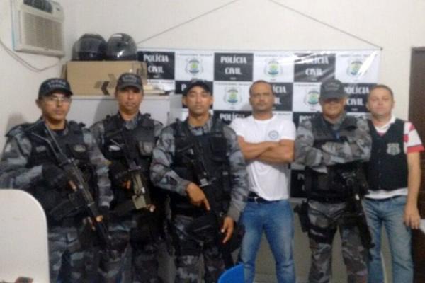 Equipe de policiais que participou da apreensão dos suspeitos.(Imagem:Cidadeverde.com)