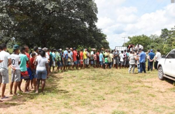 PMF conclui doação de cestas básicas na zona rural de Floriano.(Imagem:SECOM)