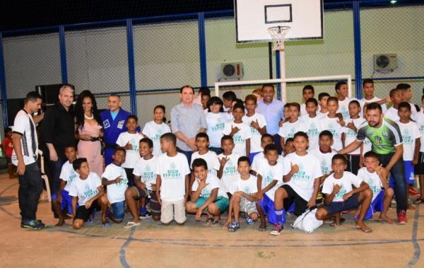 Escolinha de Futebol que beneficiará cem crianças.(Imagem:Secom)