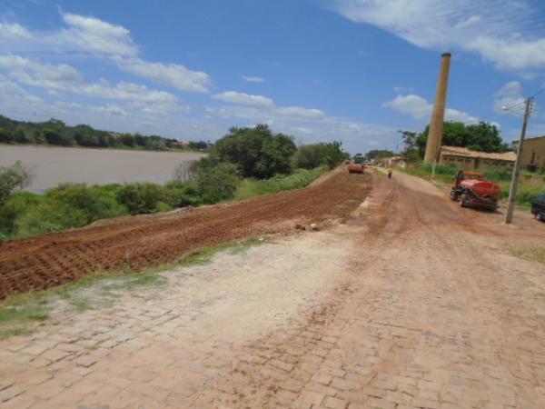 Joel Rodrigues e o Secretário de Estado dos Transportes visitam obras de 12 milhões em Floriano.(Imagem:FlorianoNews)